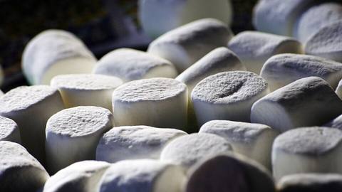 A pile of white marshmallows
